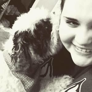 Meet your Posher, Alicia